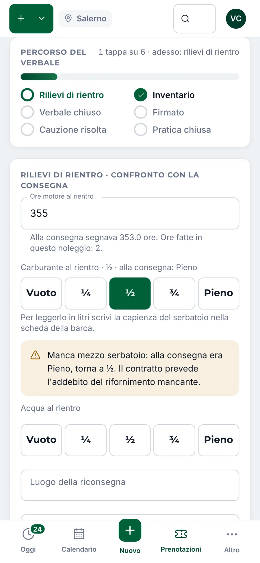 Il rientro al molo dal telefono: ore motore e carburante a confronto con la consegna, con l’avviso che manca mezzo serbatoio